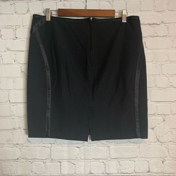 Is Byer | Black midi skirt | size 11 - Picture 4 of 7